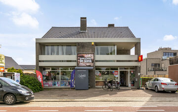 Gebouw voor gemengd gebruik te koop in Kinrooi