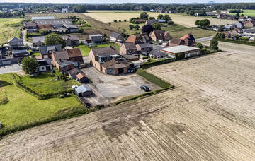 Gebouw voor gemengd gebruik te koop in Oudsbergen